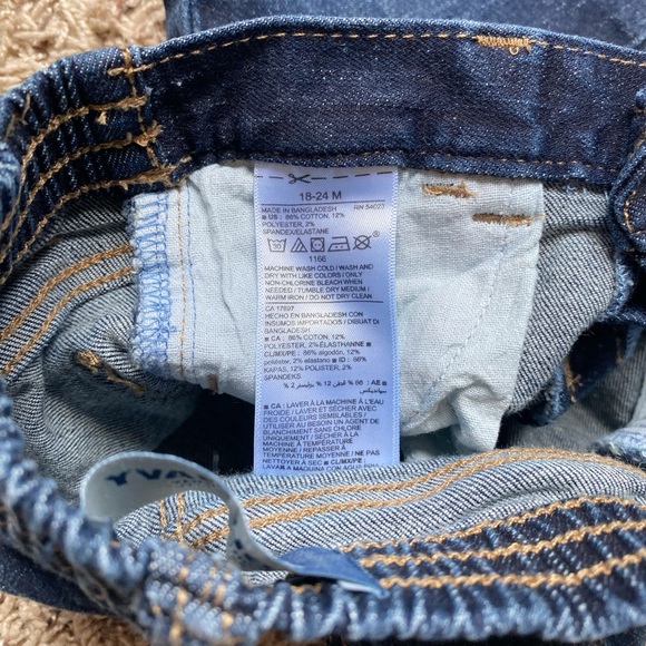 Old Navy Karate Skinny Jeans - Picture 4 of 5